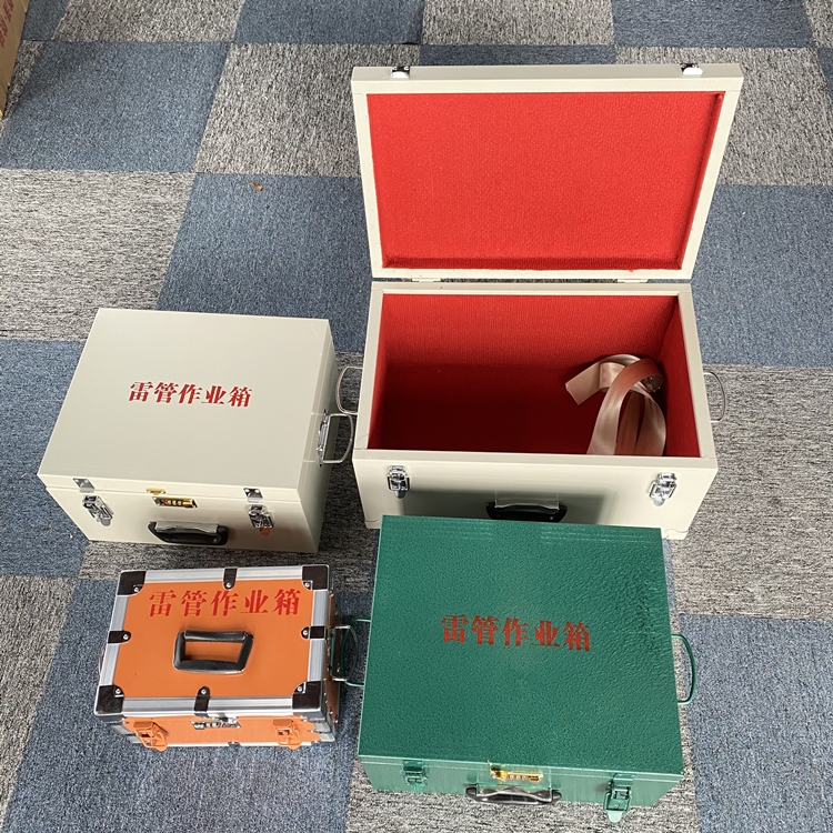 石首爆破工程作业箱如何选择？玻璃钢与传统材质的全面对比